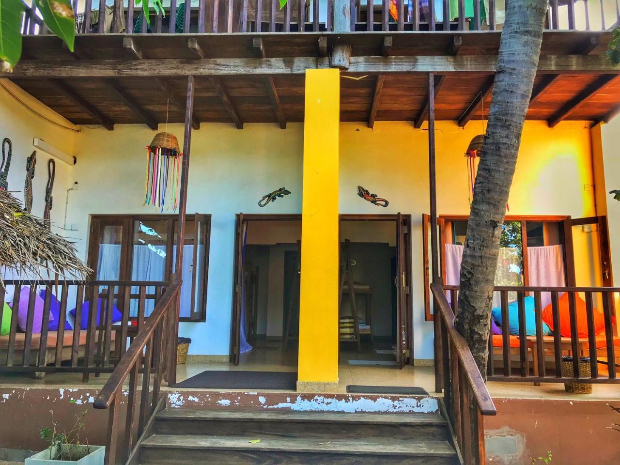 Gecko Restaurant & Rooms Baía de Arugam Exterior foto